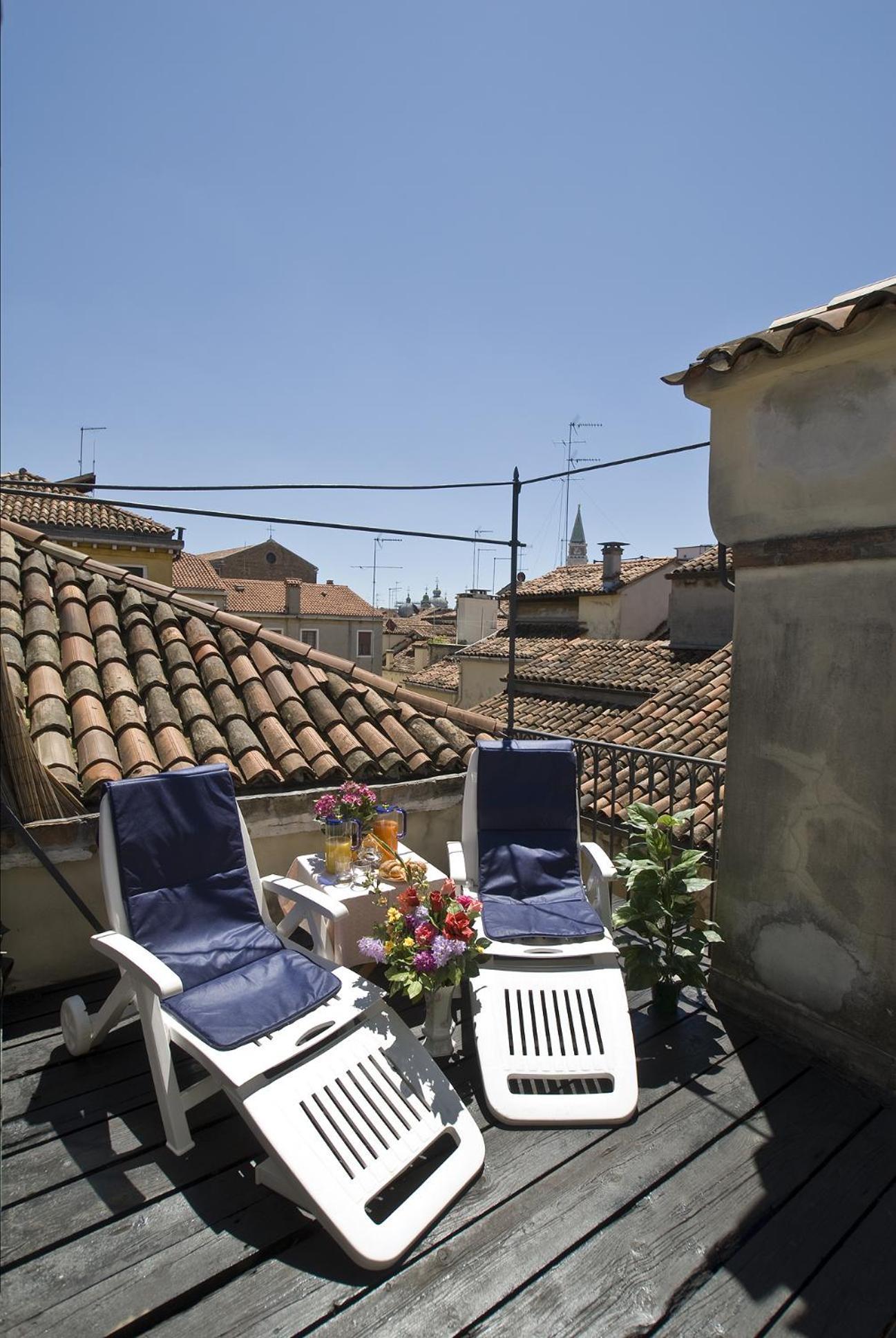 Ca' Leon D'oro Guest house 3*